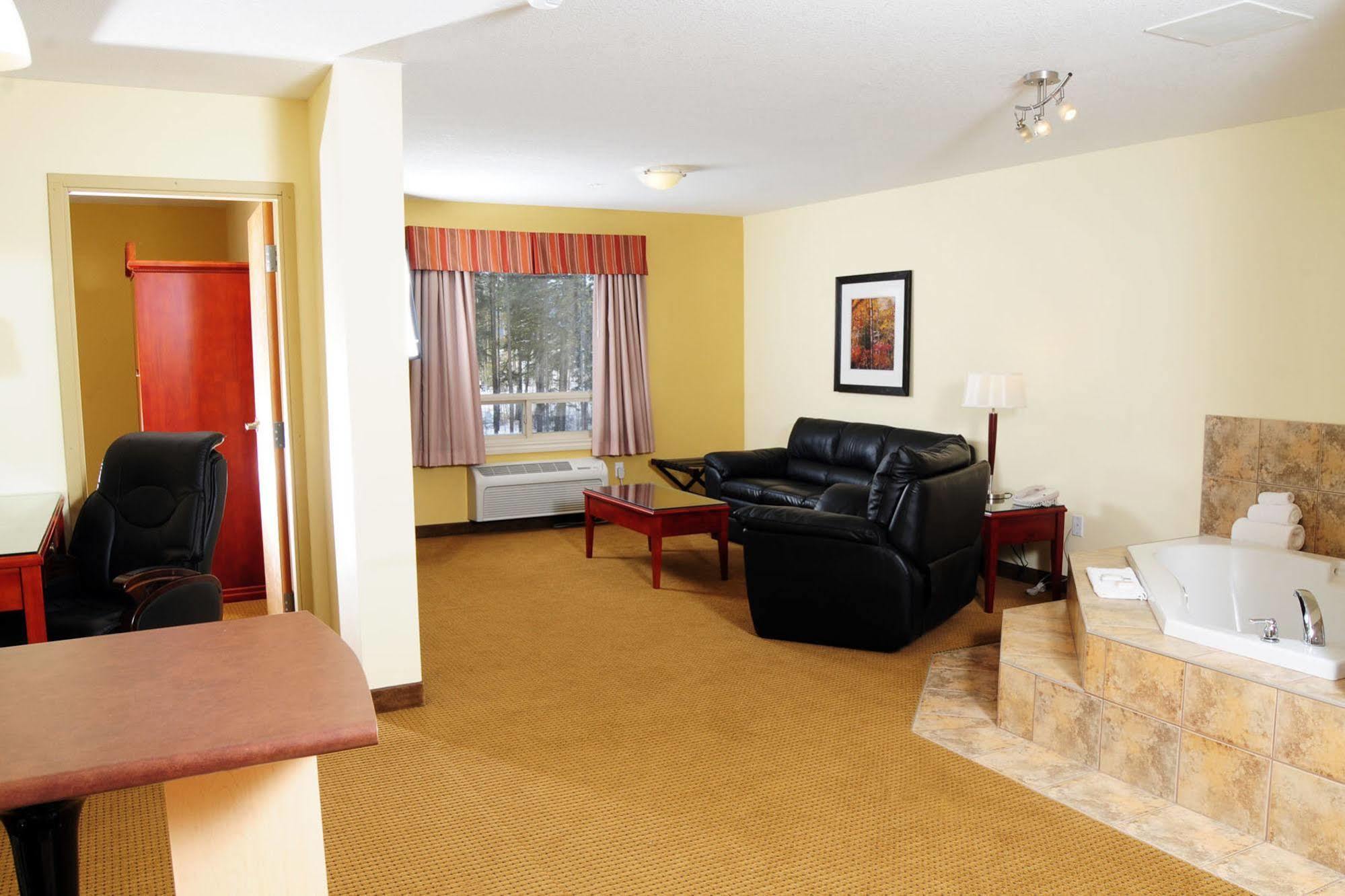 Trend Mountain Hotel & Conference Centre Tumbler Ridge Værelse billede